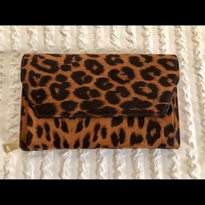 Faux Leopard Print Clutch!